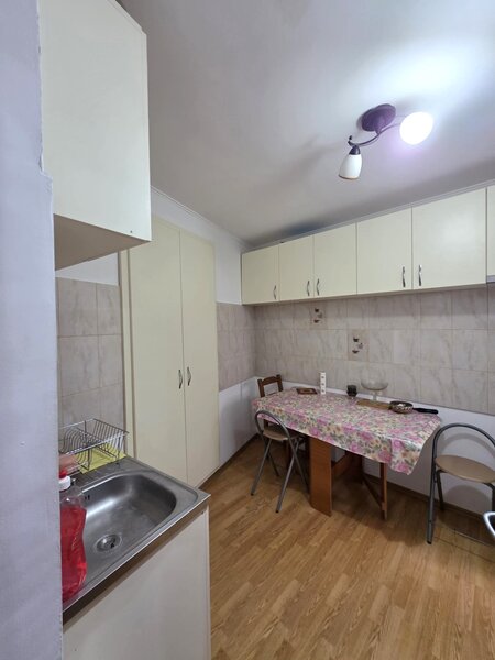 Parc Carol – apartament 2 camere – 50 mp – 350 eur